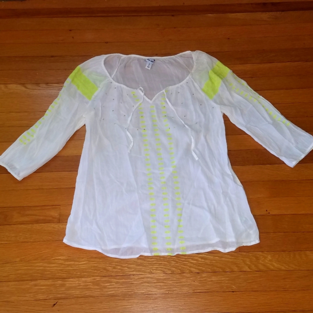 Old Navy boho top embroidered. Cotton.